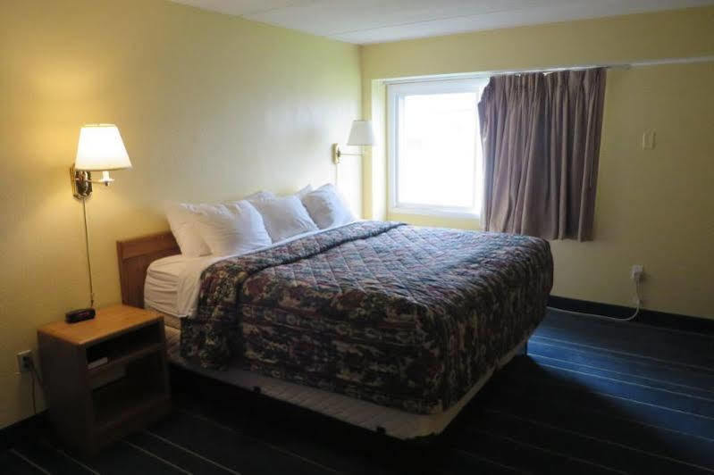Days Inn By Wyndham Alexandria Mn Exterior foto